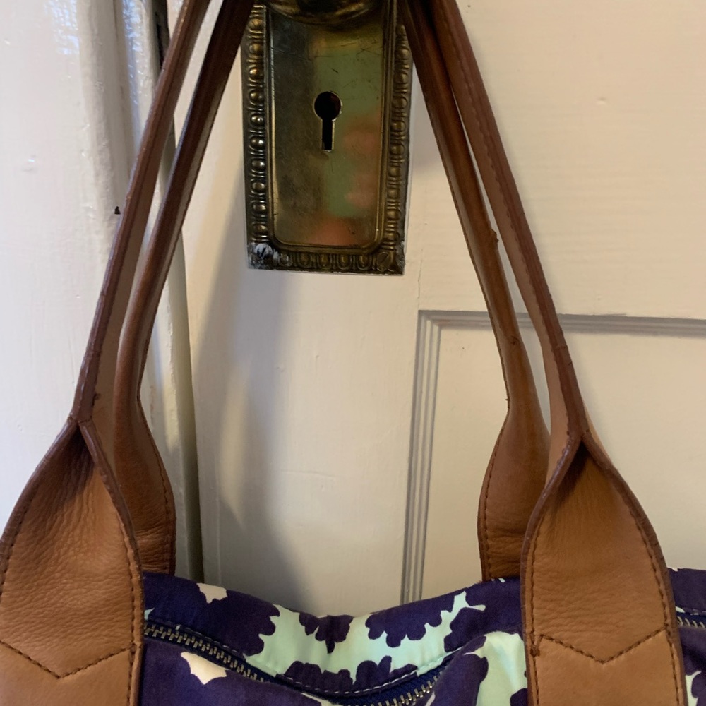 Weekender Bag - Picture 5 of 13